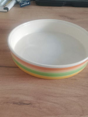Ceramic baking dish tart pan used, very good condition