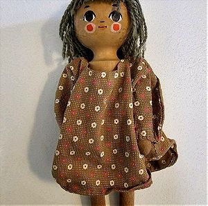 Ξύλινη κούκλα δεκαετίας 1970 χειροποίητη