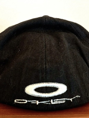 Oakley Tinfoil μαύρο καπέλο καινούργιο με λογότυπο Eclipse