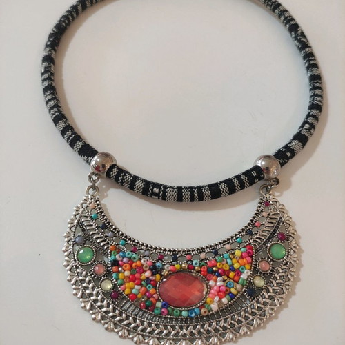 Ethnik necklace new metal with colorful stones