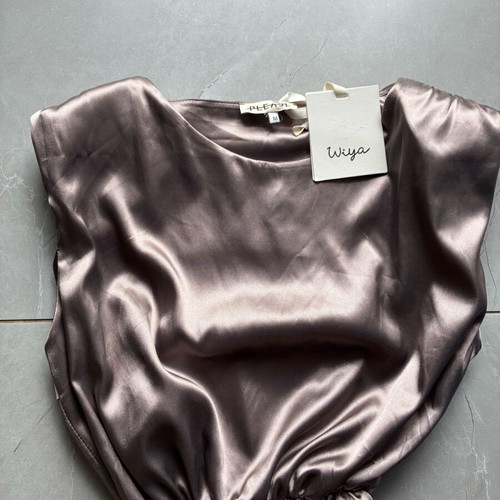 Please dress beige new, size M 38 10 with gathers