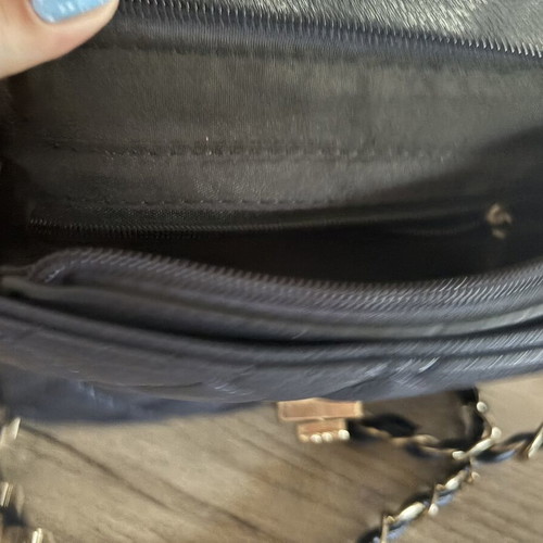 Shoulder bag blue like new with gold details