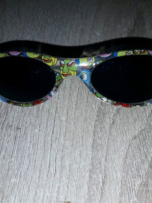 Baby sunglasses like new, up to 12 months