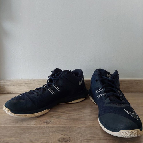 Nike Air Versitile II basketball shoes size 45, blue