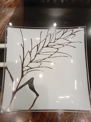Decorative square glass platter like new, Riverside Design Group