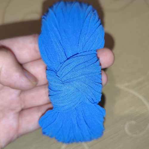 Stradivarius blue hairband used