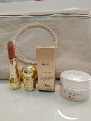 Dior Beauty beach or cosmetics pouch with collectible Diorific Happy 2020 lipstick and Capture Total Cell Energy 15ml