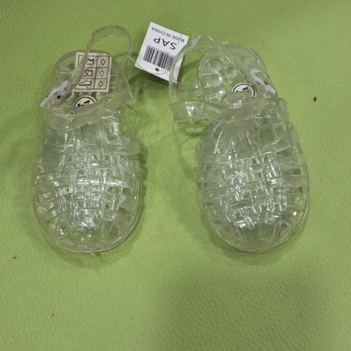 IQ Shoes children's beach sandals new, white