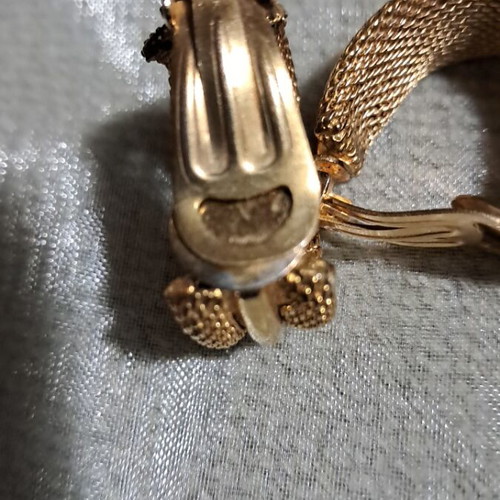 Vintage earrings from the 70s like new, gold-colored