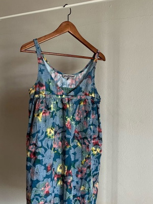 Attrattivo floral short dress like new, blue multicolor, size L