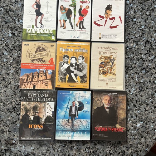 DVD movies like new, large collection with cases