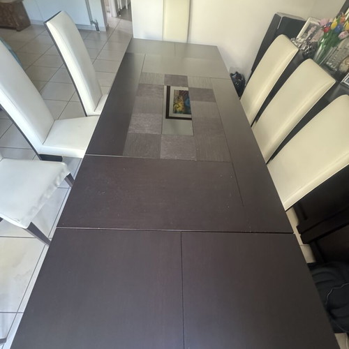 Dining table modern wenge color with glass detail and extension mechanism like new