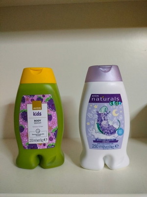 Kids body wash new, 2 pieces 250 ml with grape and lavender scent