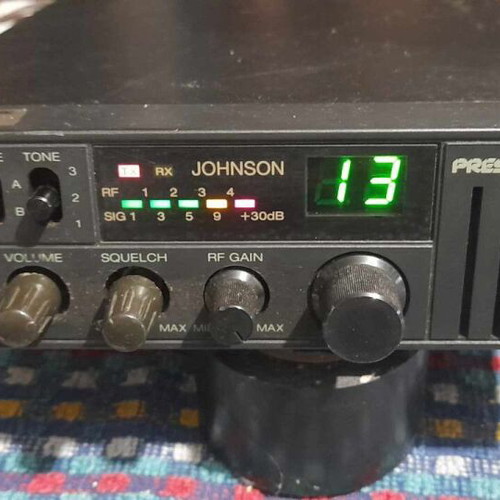 President Johnson 1 CB radio used, tested, AM FM, 3 zones