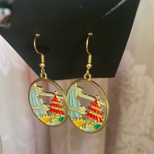Earrings with Japanese design gold tone, new, steel hooks