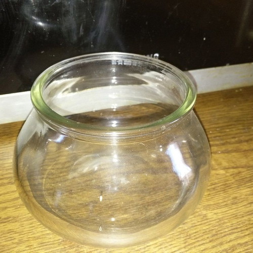 Glass Round Decorative Vase like new, transparent
