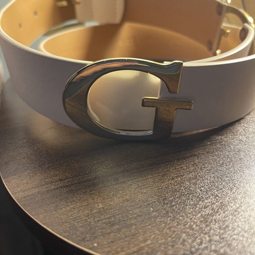 Guess white belt with gold details like new, size 85