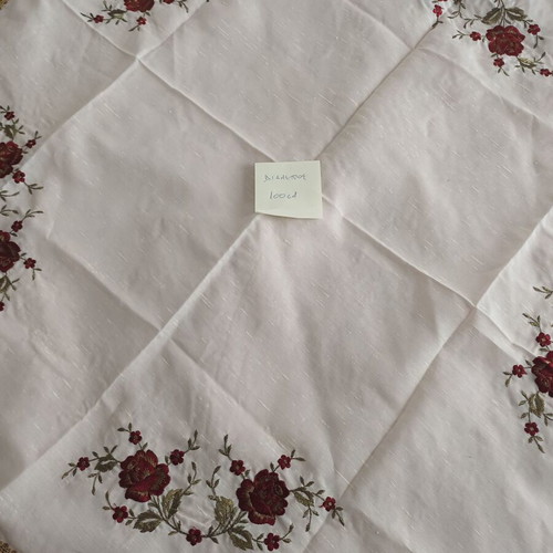 Round tablecloth with embroidery