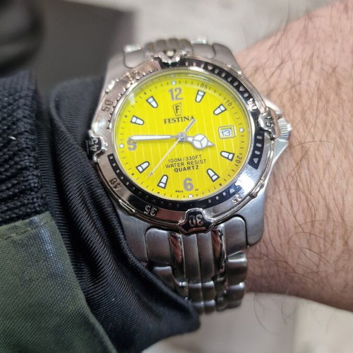 Festina diver wristwatch with Miyota Citizen mechanism like new, yellow and silver