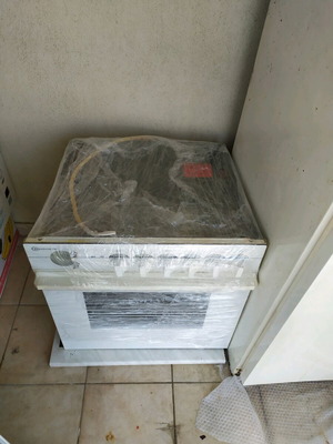 Ηλεκτρική κουζίνα Bauknecht μεταχειρισμένη, εντοιχιζόμενη με κεραμικές εστίες και φούρνο