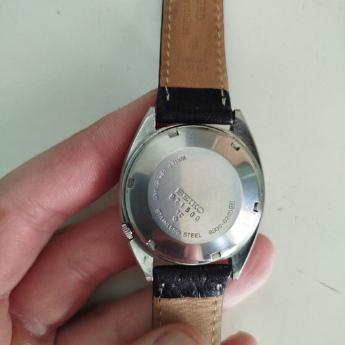 Seiko 90s wristwatch 38mm with original bracelet