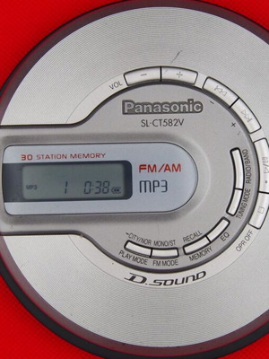 Panasonic SL-CT582V CD-Radio плейър използван, ултратънък 2см