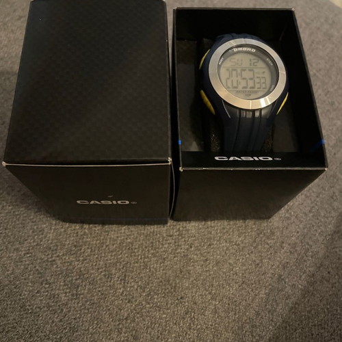 Umbro kids and teens watch used, dark blue, waterproof 50m