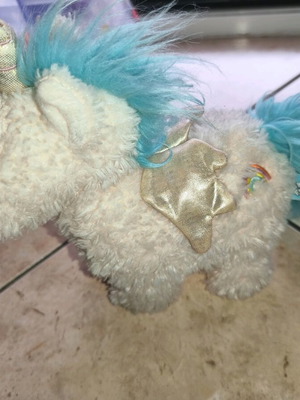 Theodore stuffed horse like new