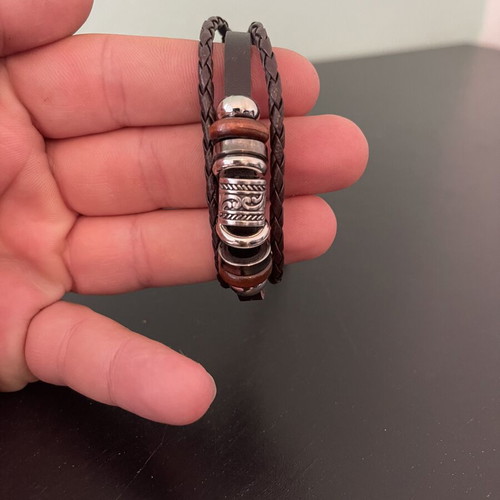 Hand bracelet