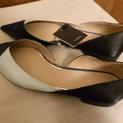 Zara TRF satin pointed flat pumps new, size 37, blue