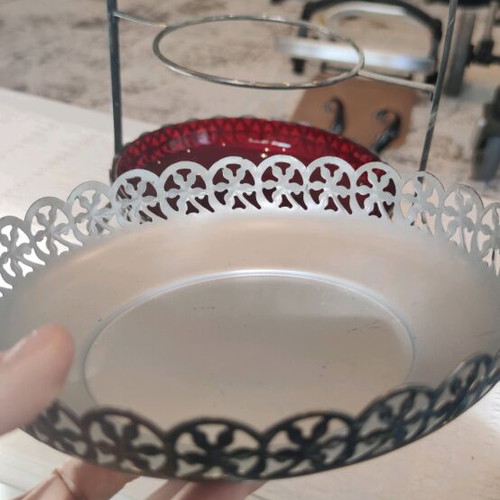 Metal decorative two-tier etagere like new with glass