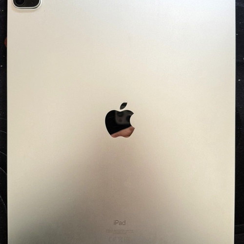 iPad Pro 12.9-inch 4th Gen Silver WiFi + Cellular like new
