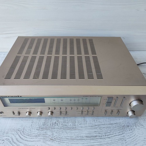 Marantz SR520 Computuner Stereo Receiver used, vintage champagne face