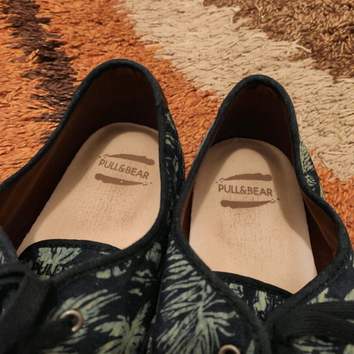 Pull&Bear canvas shoes like new, tropical pattern blue and beige