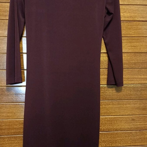 Queen Fashion elastic dress burgundy size L like new