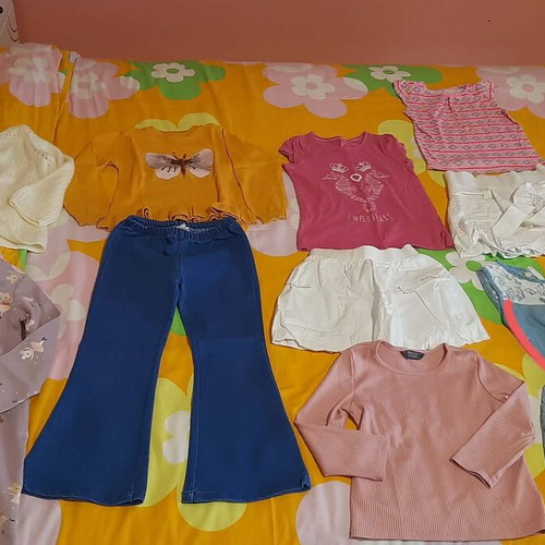 Mayoral pack of 9 branded girls' clothes 2-4 like new, multicolored