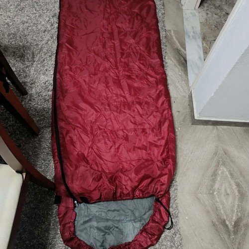Camping set with sleeping bag, pillow and aluminum mat like new