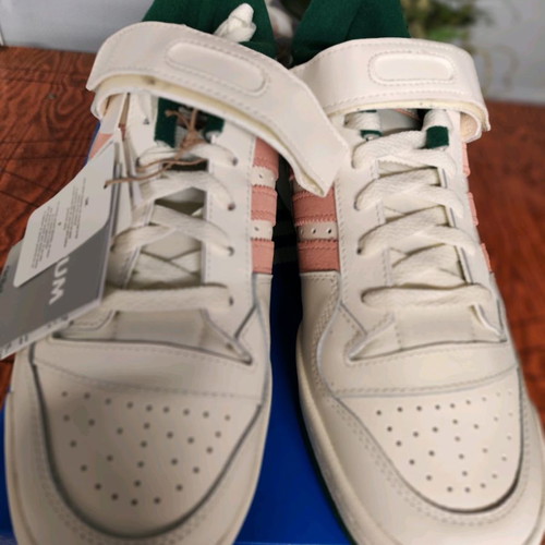 Adidas Forum men's leather sneakers in off white cream color new