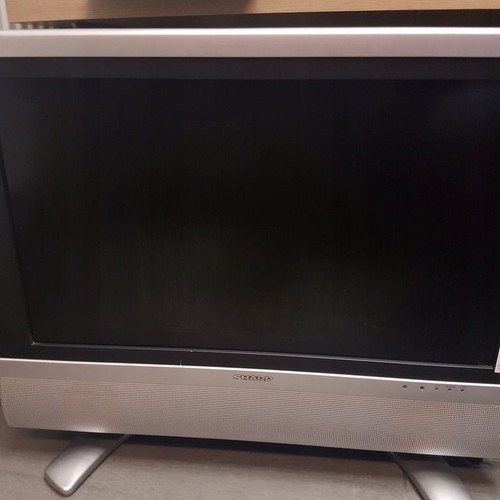 Panasonic TV set, 4 pieces without stands, functional