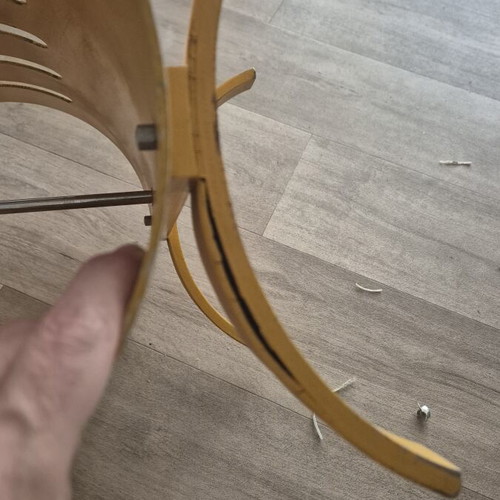 Opal Möbel 70s vintage magazine rack, mustard yellow, Space Age design