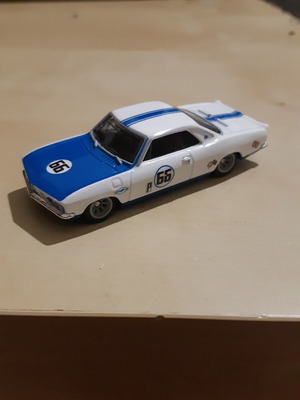 Chevrolet Corvair Yenko Stinger 1966 Hot Wheels Premium 1:64 scale new