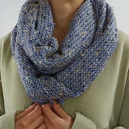 Esprit knitted infinity scarf like new, blue melange