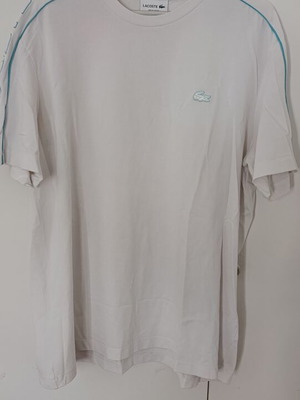 Lacoste T-shirt XXL used, white with embroidered logo and blue details