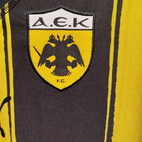 Puma AEK Trainers T-shirt sports team jersey N small-medium like new