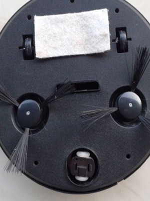 Mini robot vacuum cleaner almost new