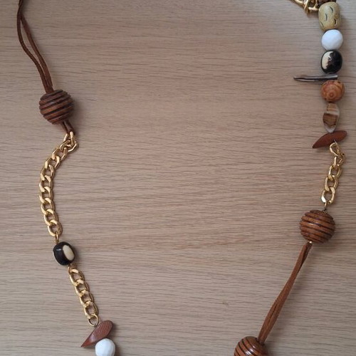 Necklace unique like new