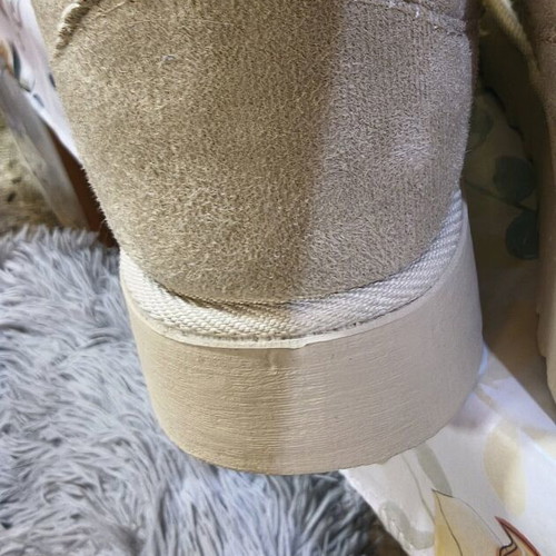 Boots with fur lining like new, beige, size 39