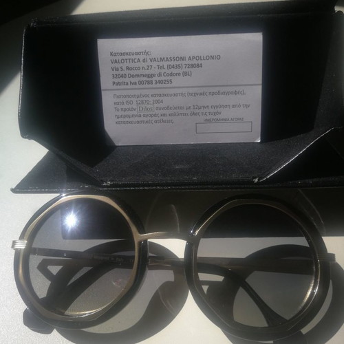 Dilos sunglasses used with polarized lenses, black frame