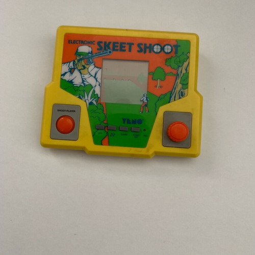 Yeno Electronic Skeet Shoot vintage LCD handheld game like new