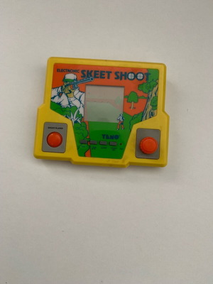 Yeno Electronic Skeet Shoot vintage LCD handheld game like new